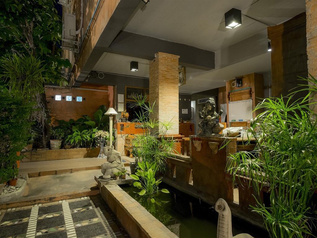 Grace Boutique House Hotel เชียงใหม่ ภายนอก รูปภาพ