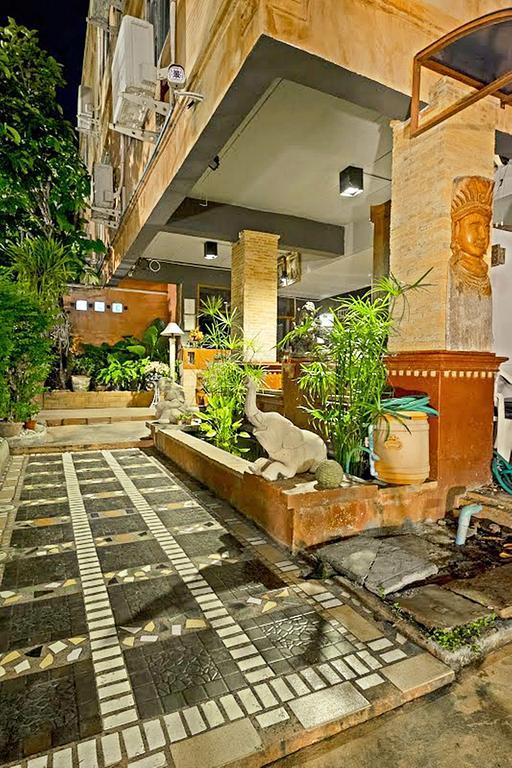 Grace Boutique House Hotel เชียงใหม่ ภายนอก รูปภาพ